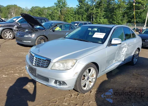 2009 Mercedes-Benz C 300 Luxury 4Matic/Sport 4Matic from USA, damaged, VIN WDDGF81X09R068336